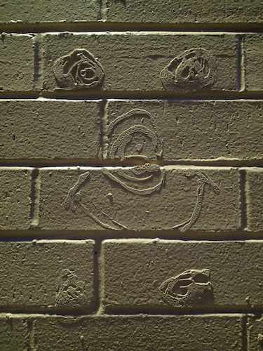 wall smile, Chelsea